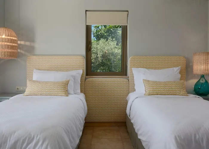 Artblue Villa *