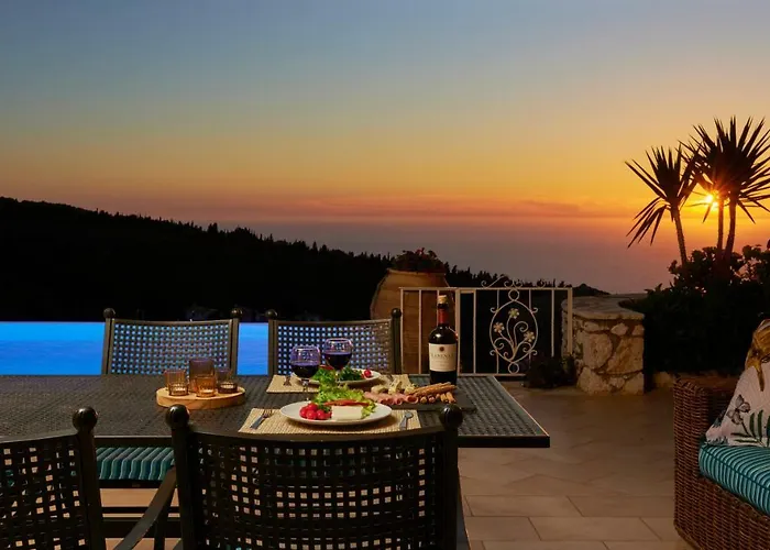 Artblue Villa *