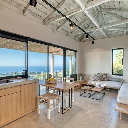 فيلة Artblue Tsoukaládhes